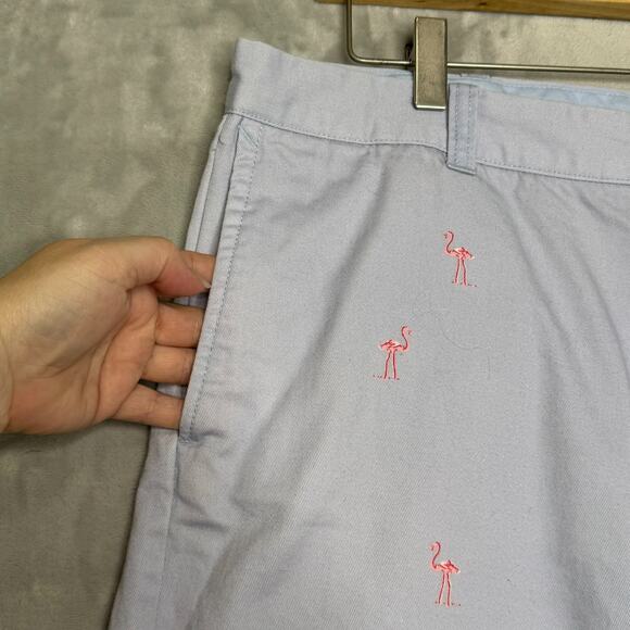 J. Crew Gramercy Shorts Mens 36 Light Blue Pink Flamingos Chino Pockets Beach - Picture 3 of 8